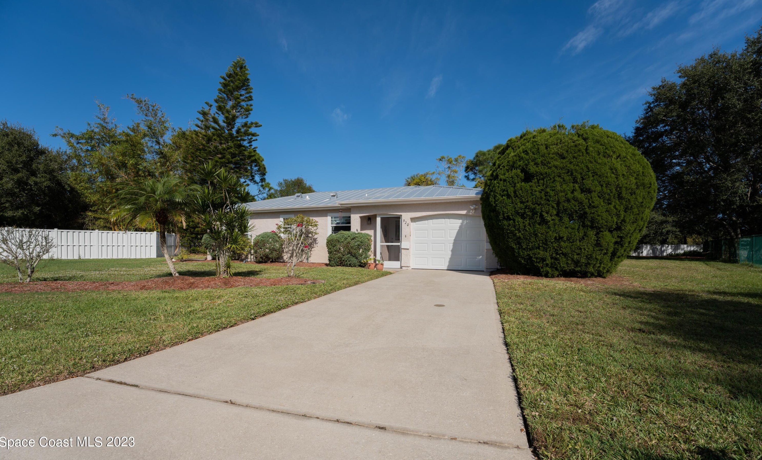 920 Gables Way, Melbourne, FL 32940-6909