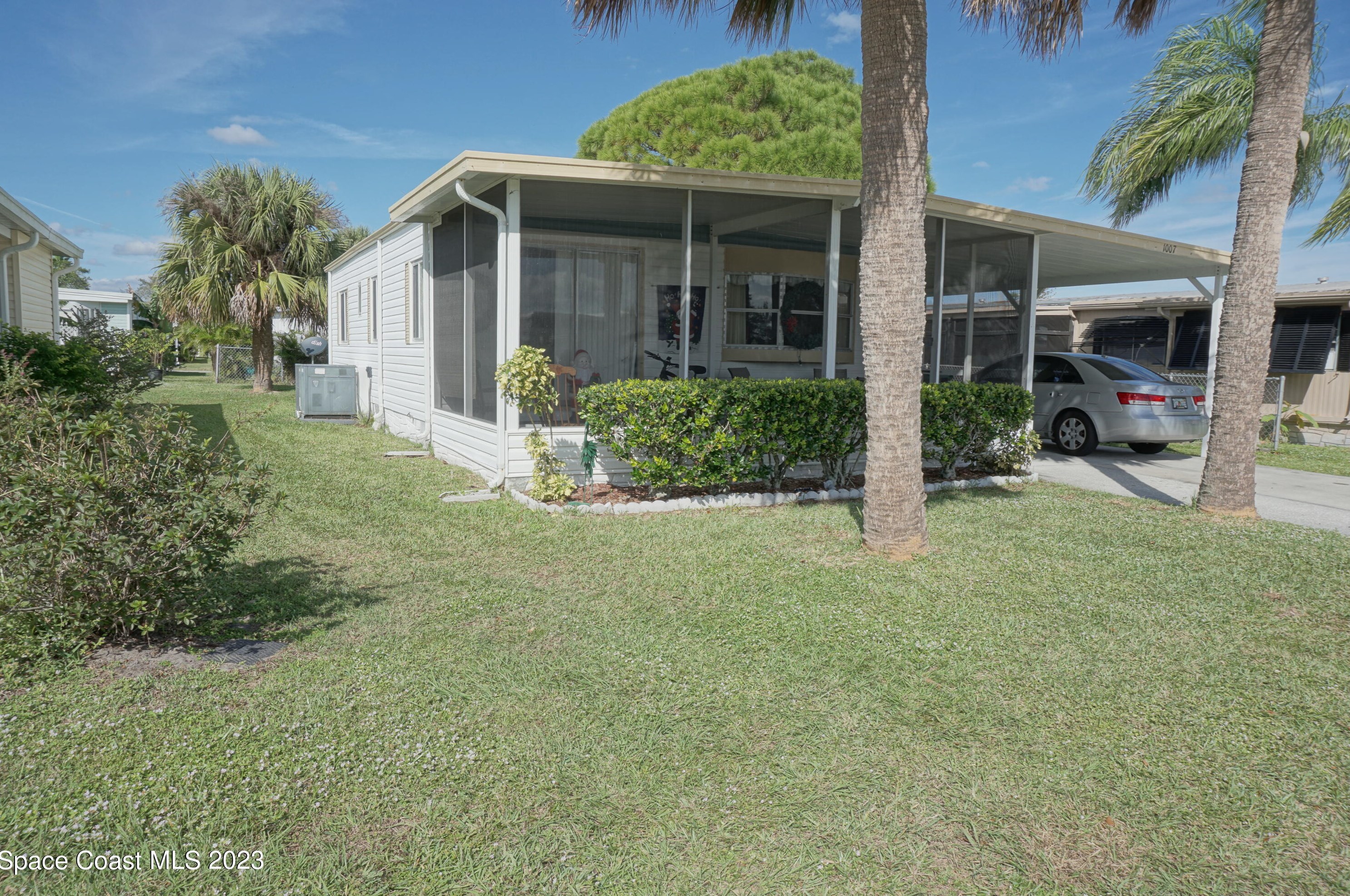 1007 Buttonwood St, Sebastian, FL 32976-7211