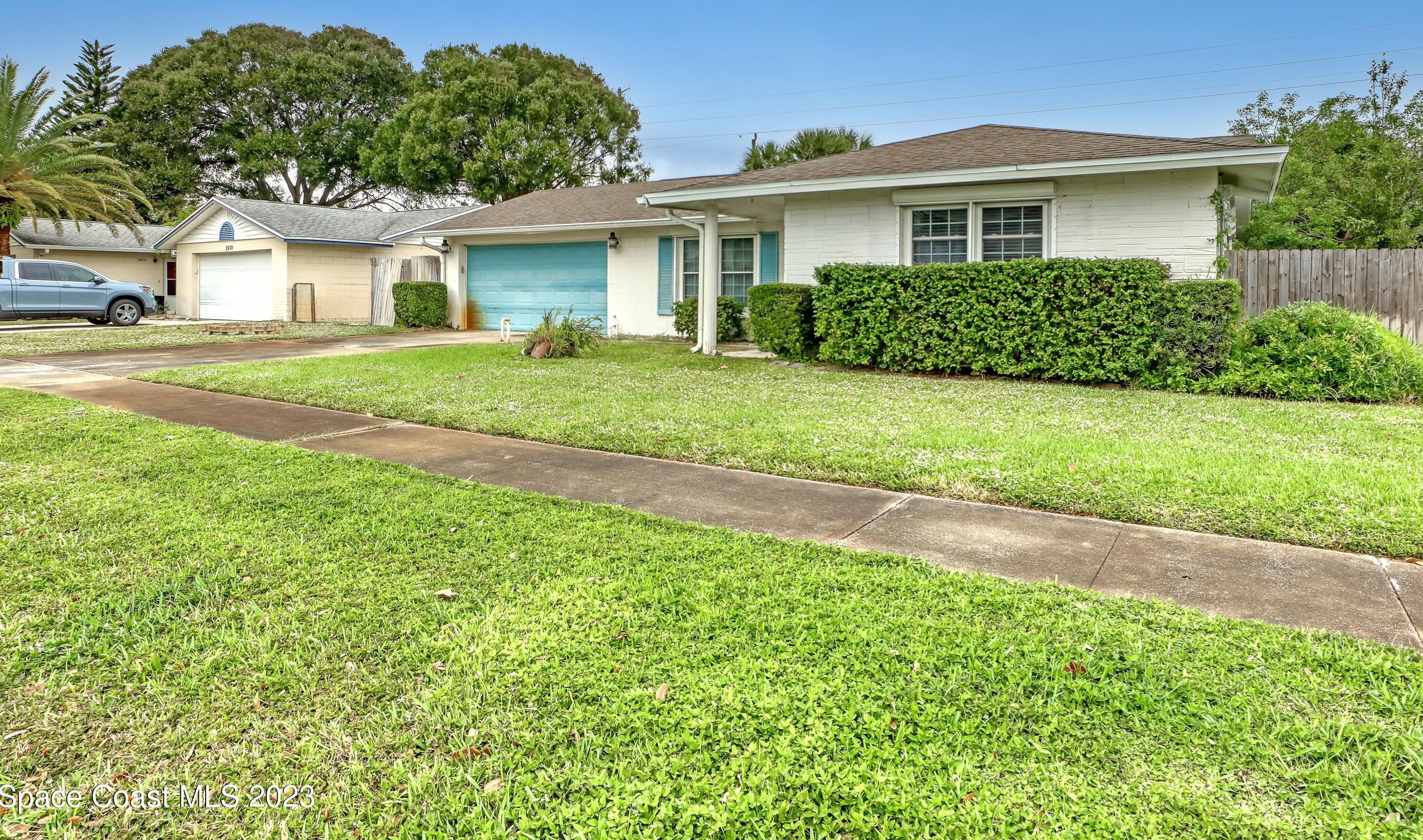 2456 Colony Dr, Melbourne, FL 32935-2713