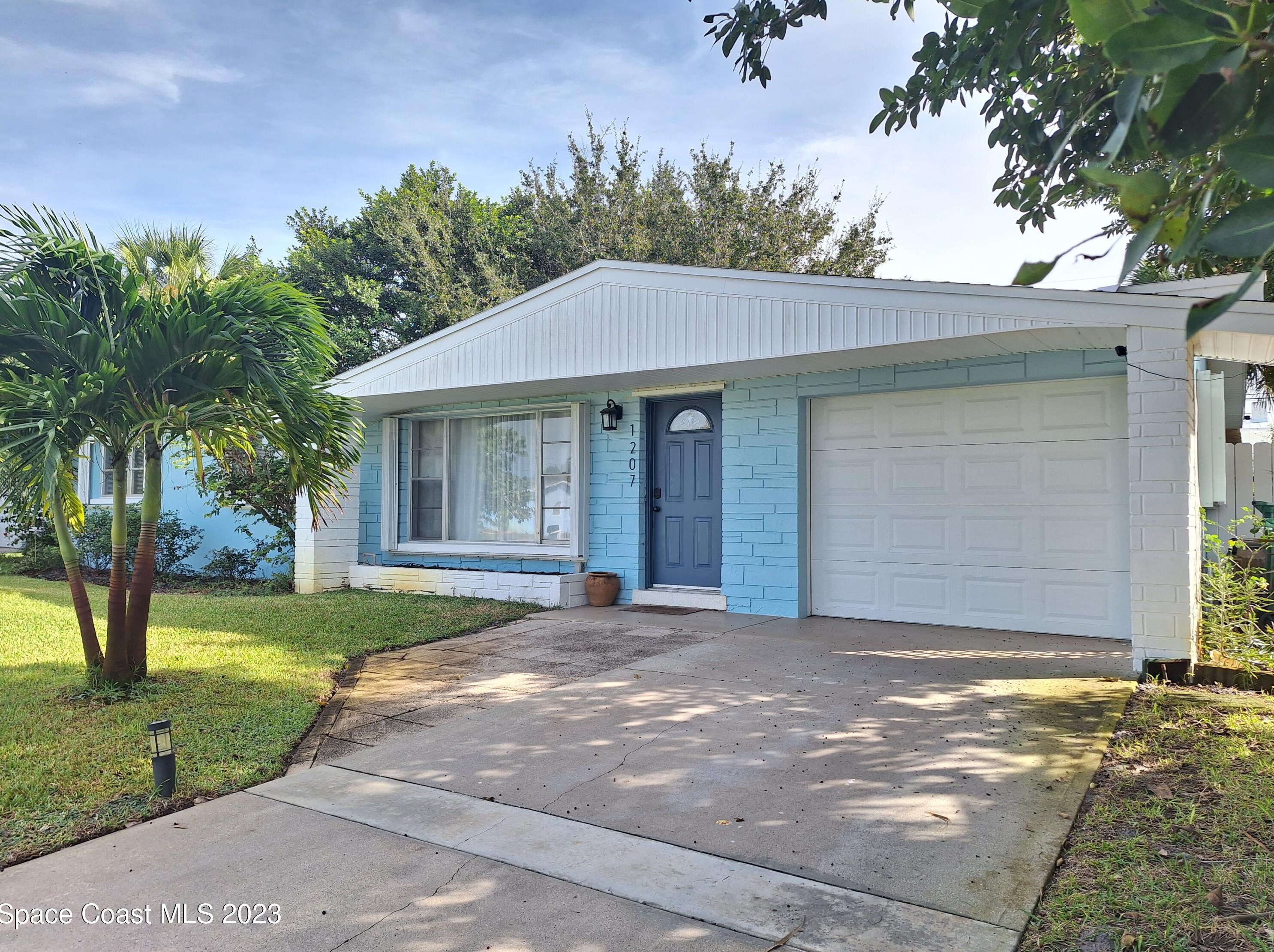 1207 Pawnee Ter, Melbourne, FL 32937-4146