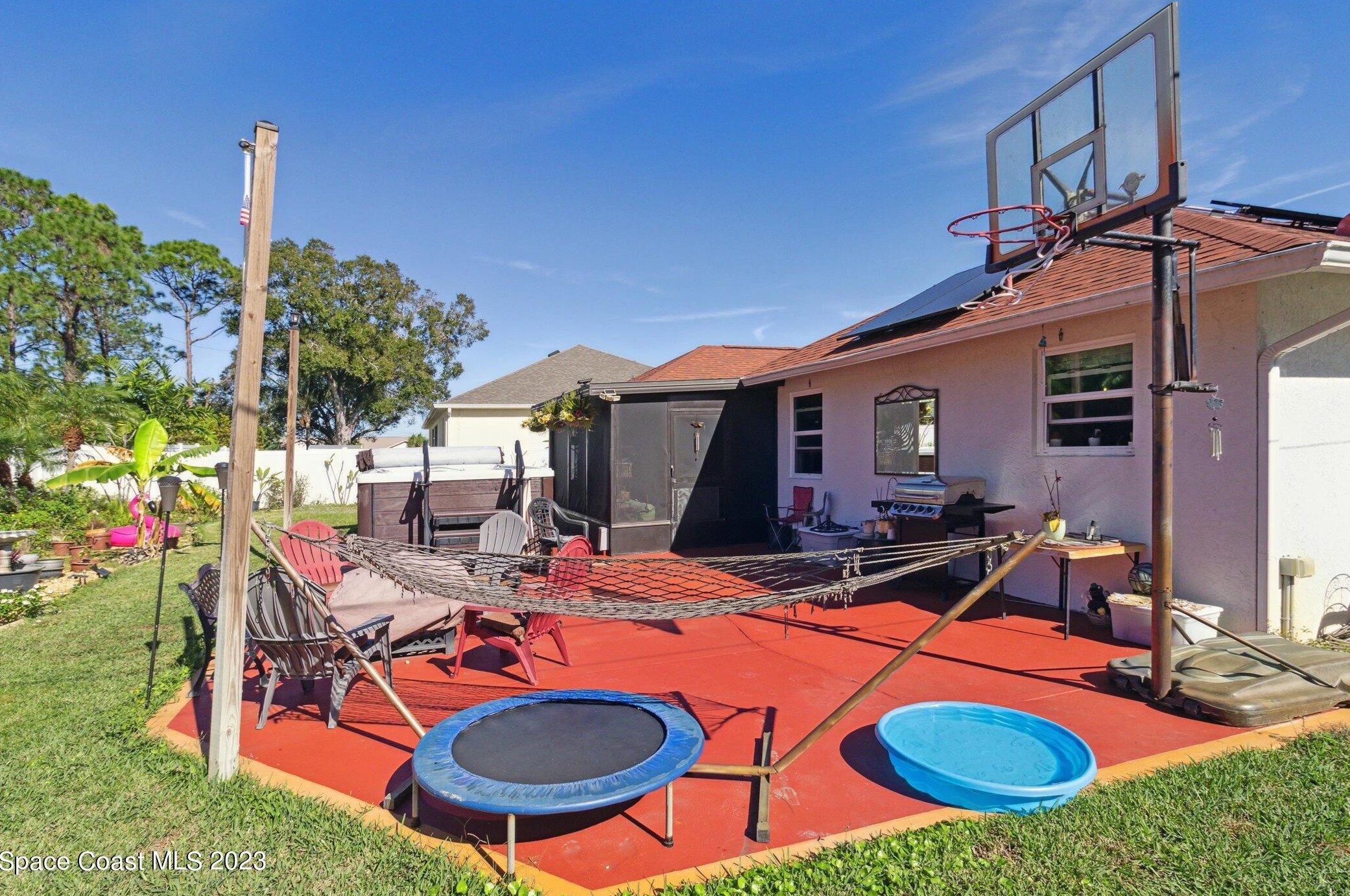 1368 Prospect Cir, Melbourne FL 32907-1129 exterior