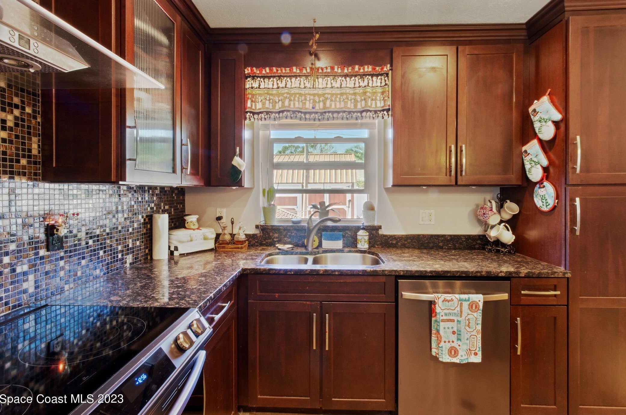 1368 Prospect Cir, Melbourne FL 32907-1129 exterior