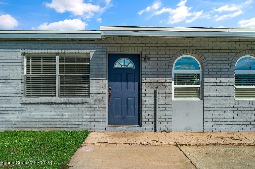2514 Pepper Ave, Melbourne, FL 32935-2760