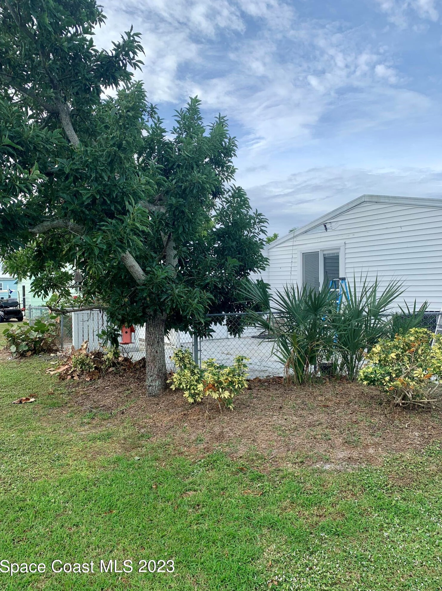 706 Periwinkle Cir, Sebastian FL  32976-7675 exterior