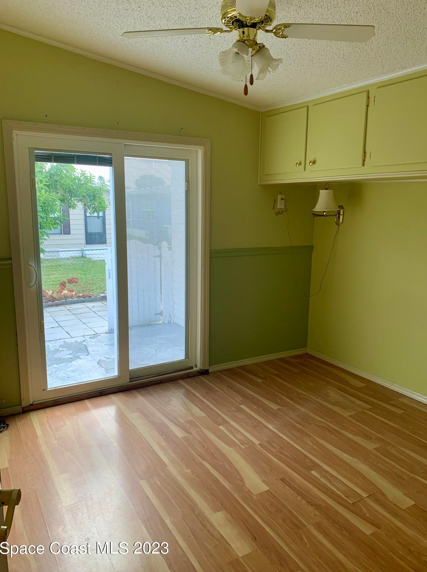 706 Periwinkle Cir, Sebastian FL  32976-7675 exterior