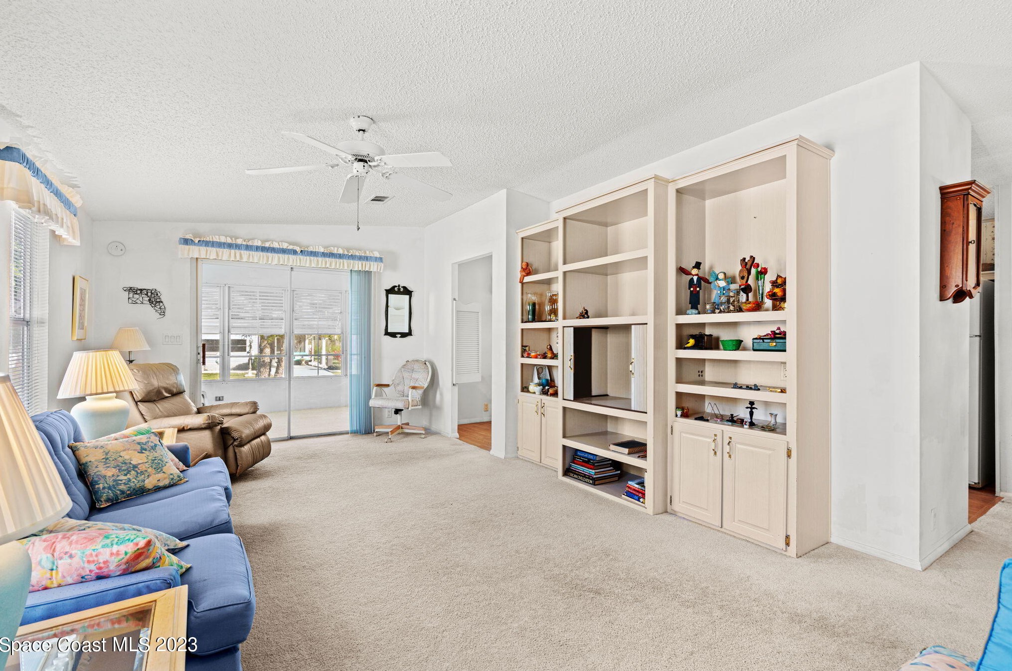 701 Gladiolus Dr, Sebastian FL  32976-7670 exterior