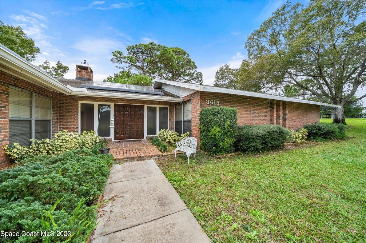 3615 Grant Line Rd, Mims, FL 32754