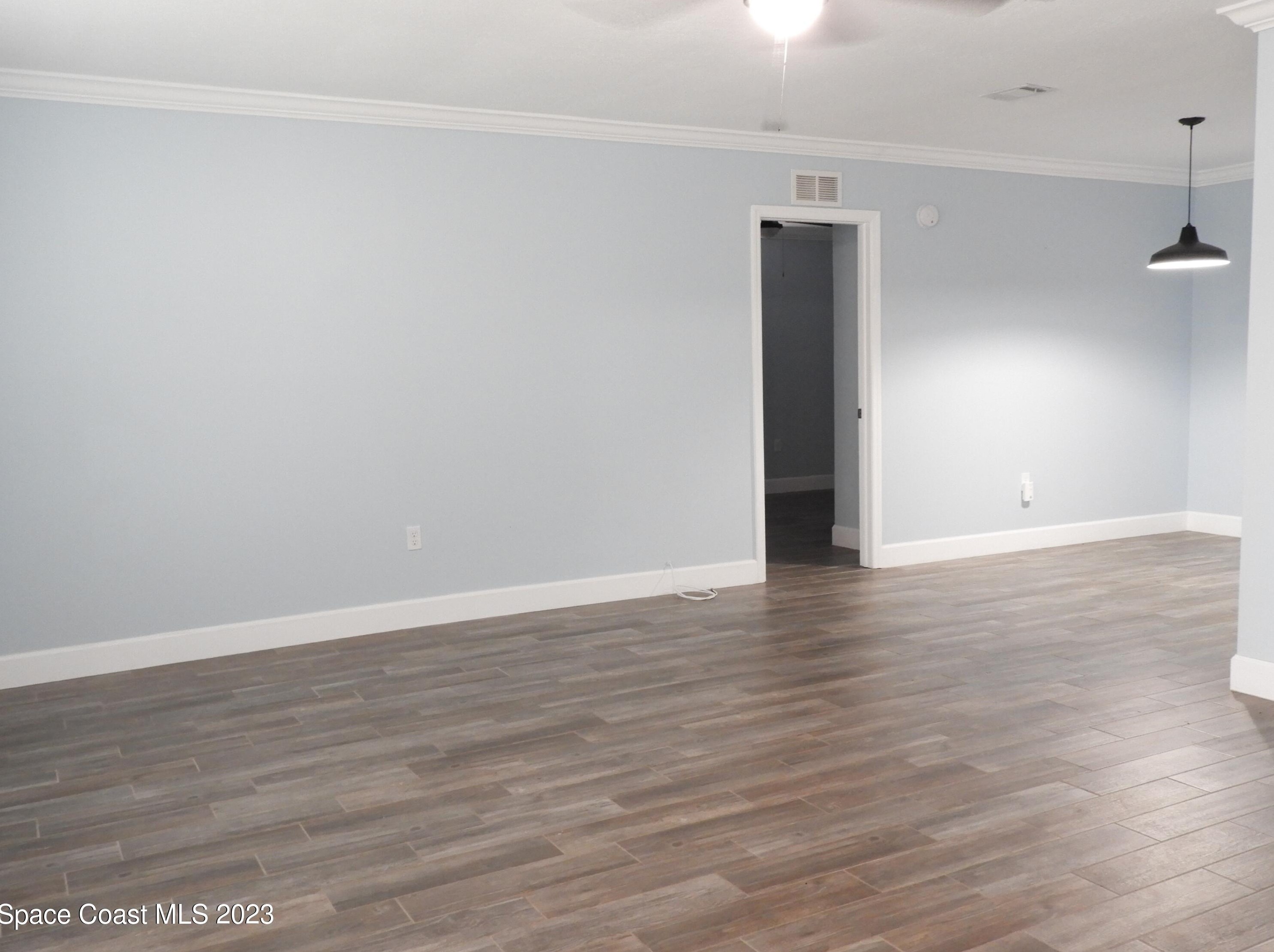 401 Almansa St Ne, Melbourne, FL 32907