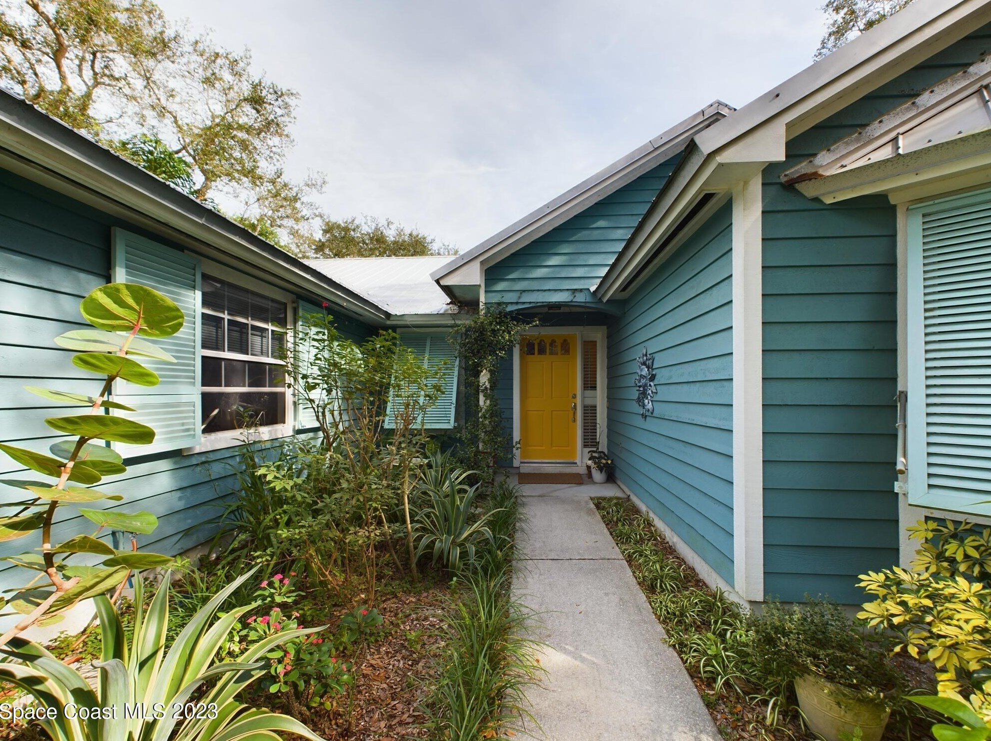 9460 Seagrape Dr, Vero Beach, FL 32963