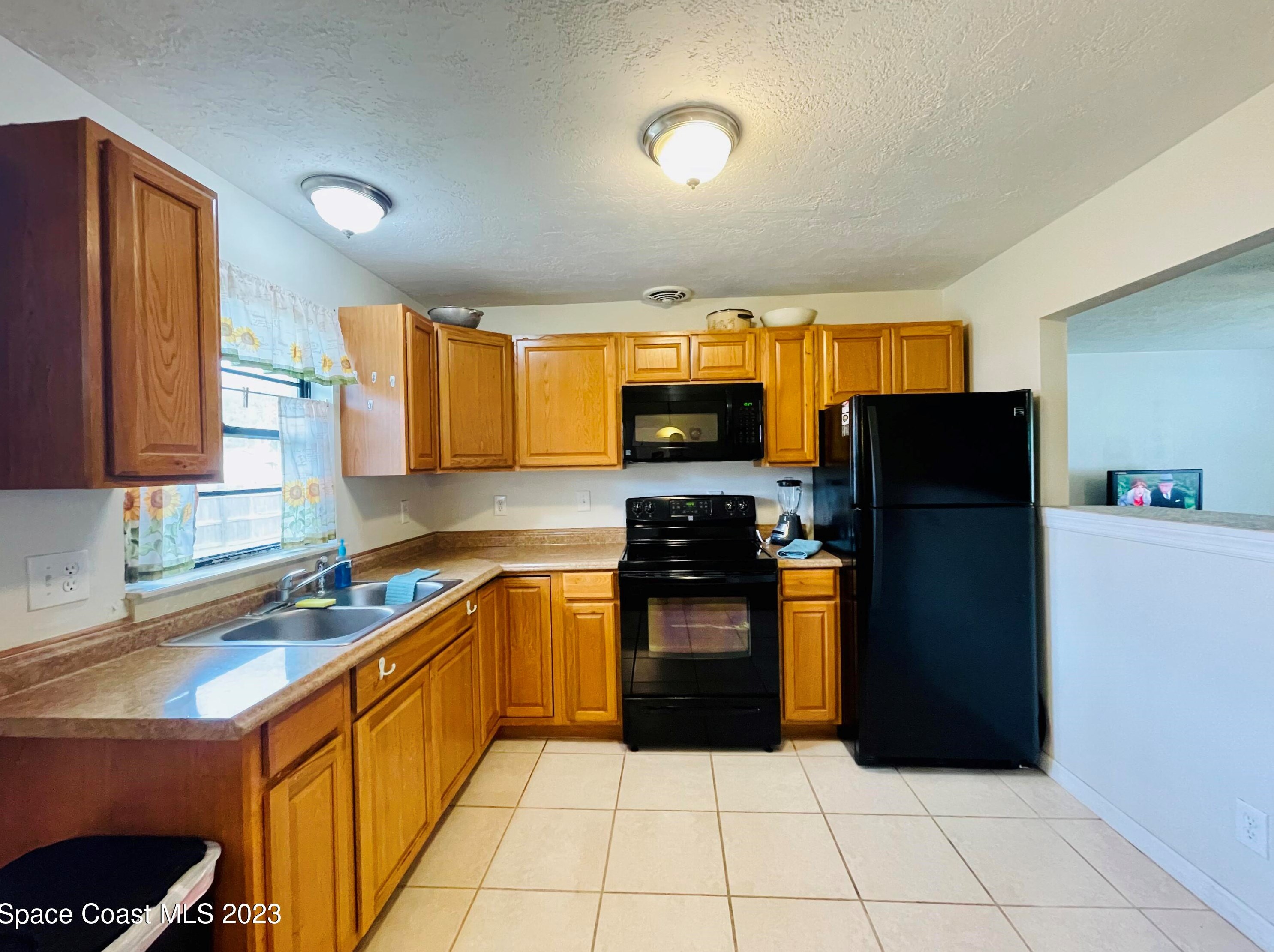 795 Harper Blvd, Melbourne, FL 32908-4261