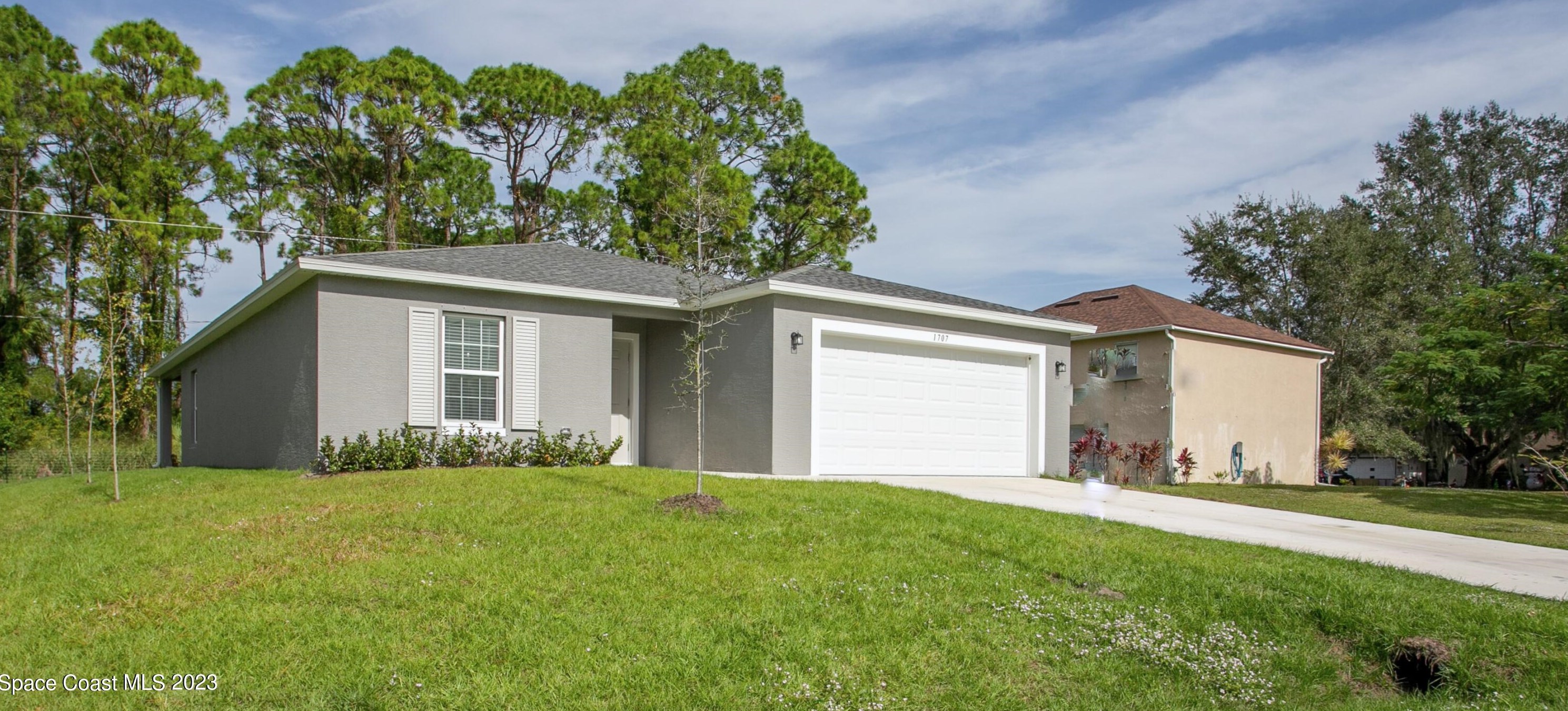 1707 Delaware St, Melbourne, FL 32907-7052
