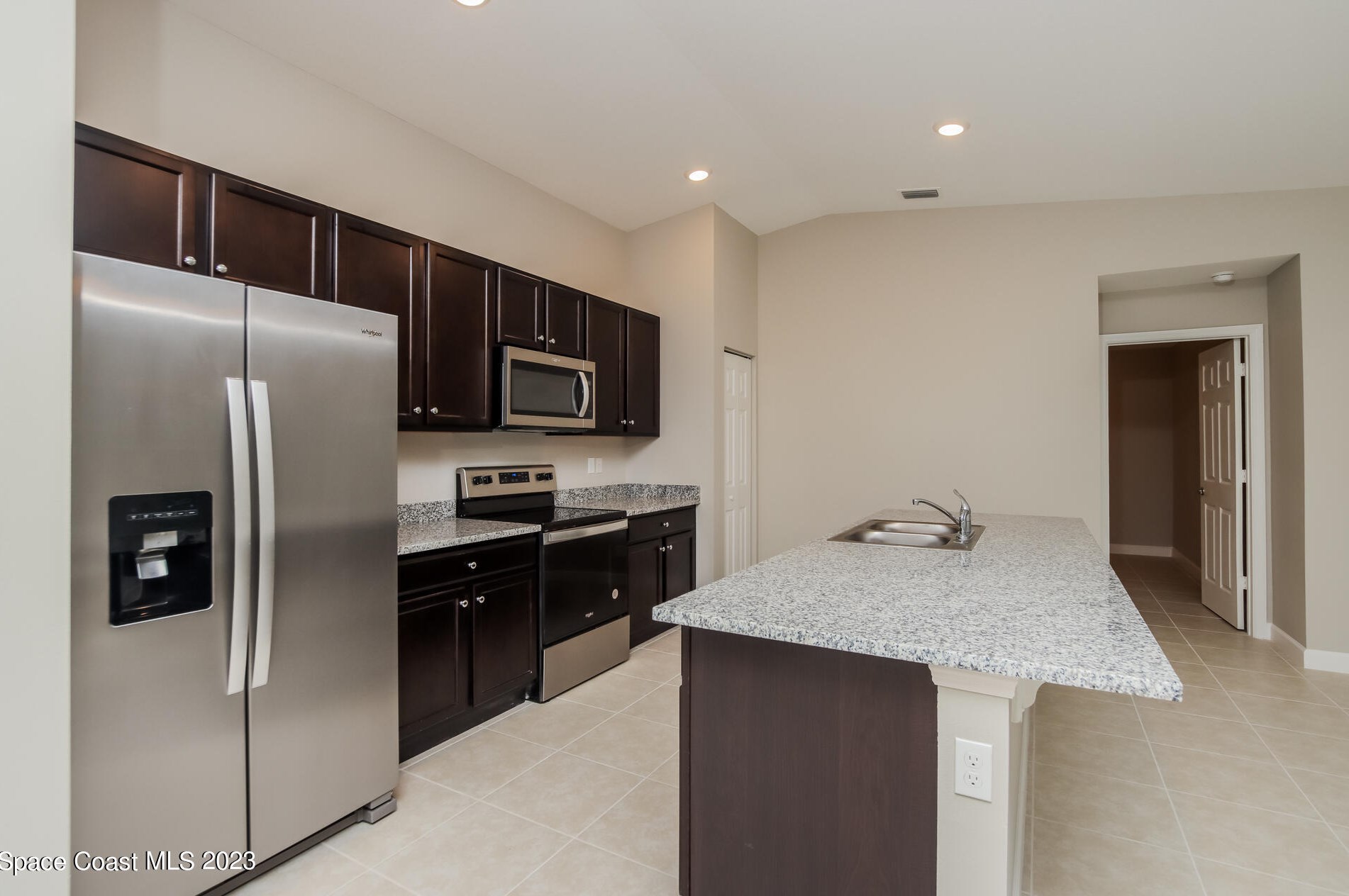 372 Fifer St Se, Melbourne, FL 32909