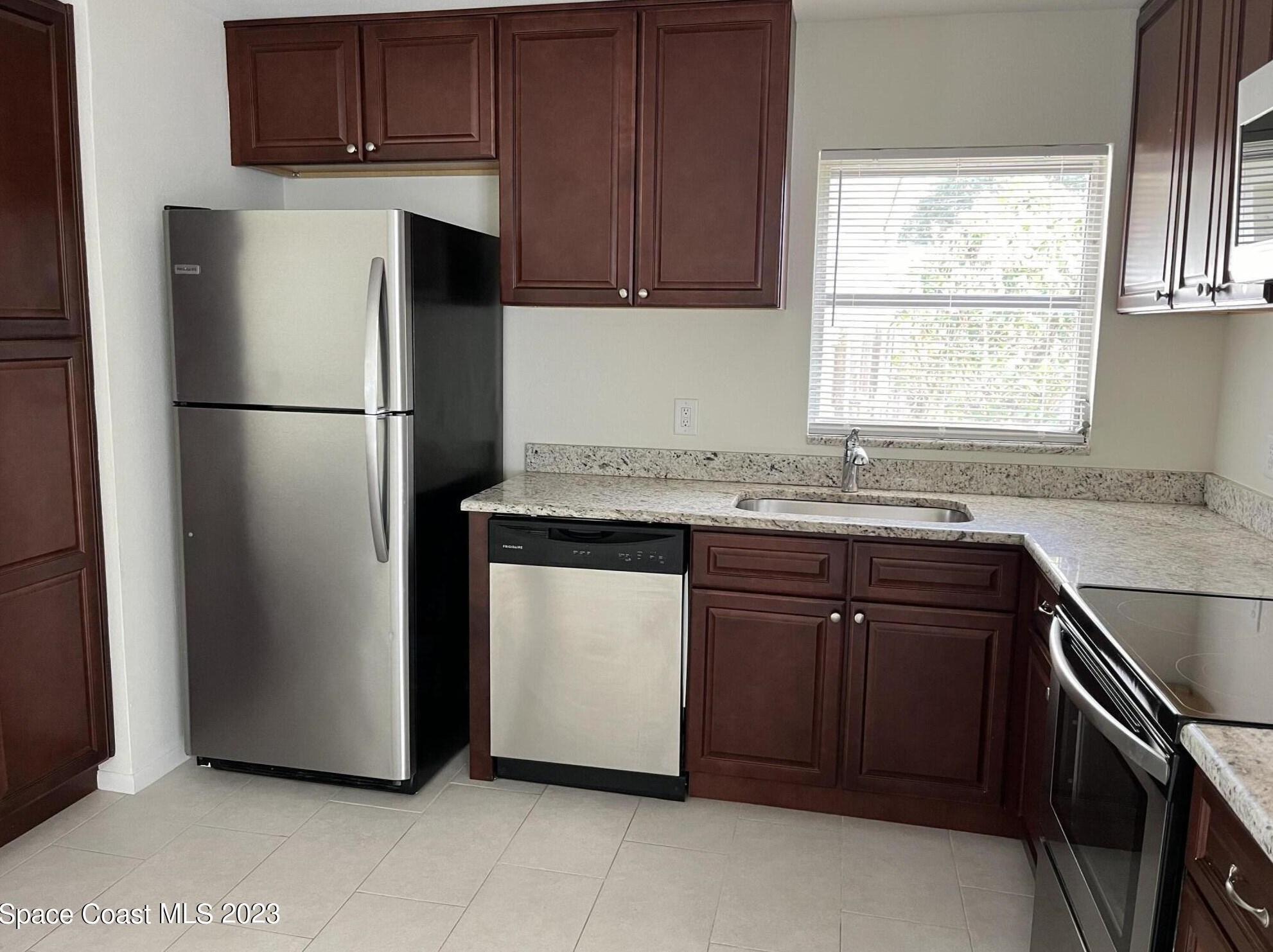 2193 Cheryl Ct, Melbourne FL  32935-3129 exterior