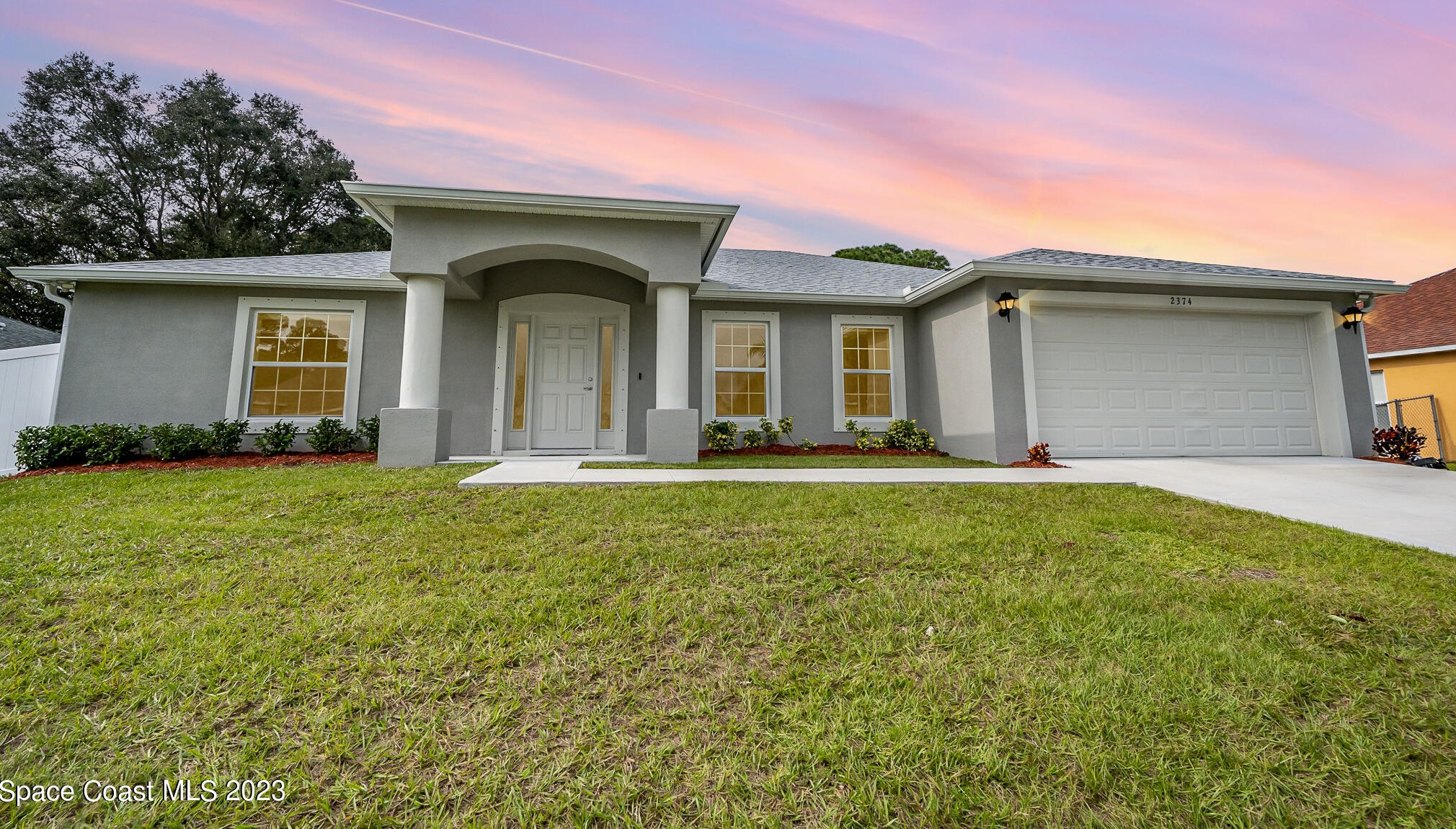 2374 Rhinehart Rd, Melbourne, FL 32909-6415