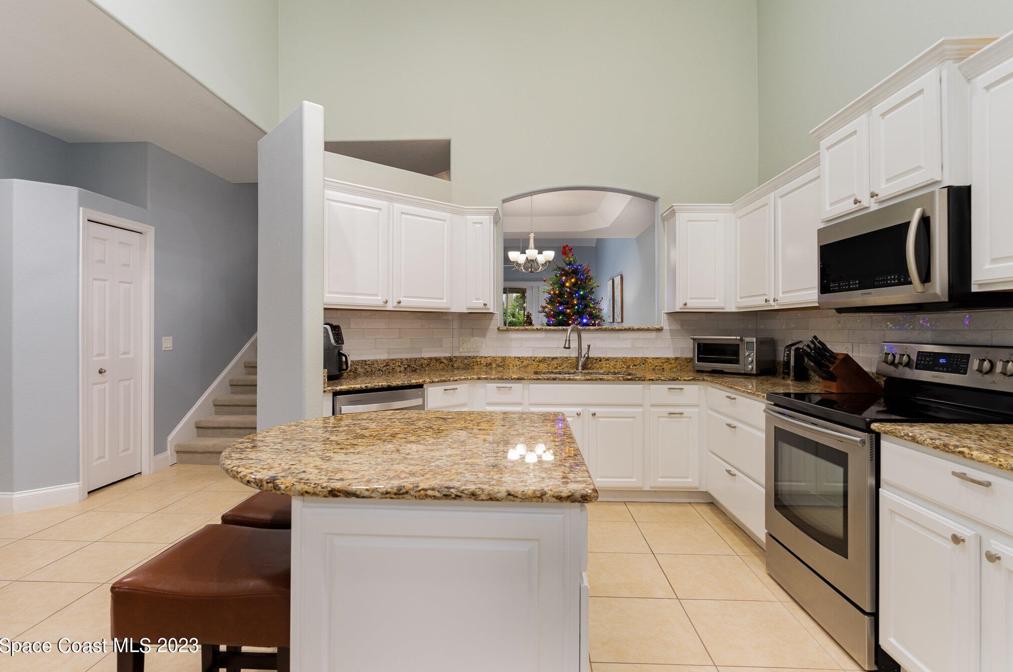 803 Veronica Ct, Melbourne FL  32937-4038 exterior