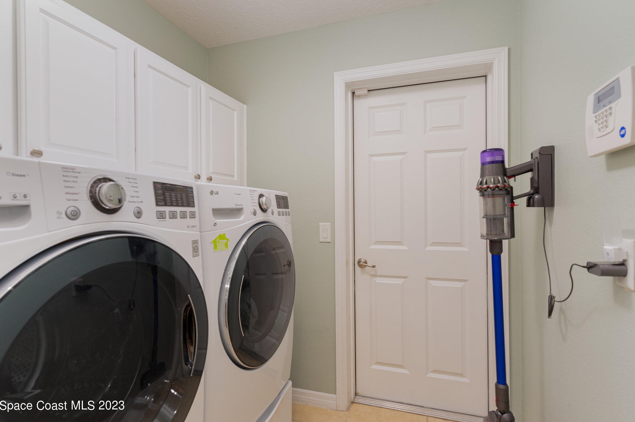 803 Veronica Ct, Melbourne FL  32937-4038 exterior