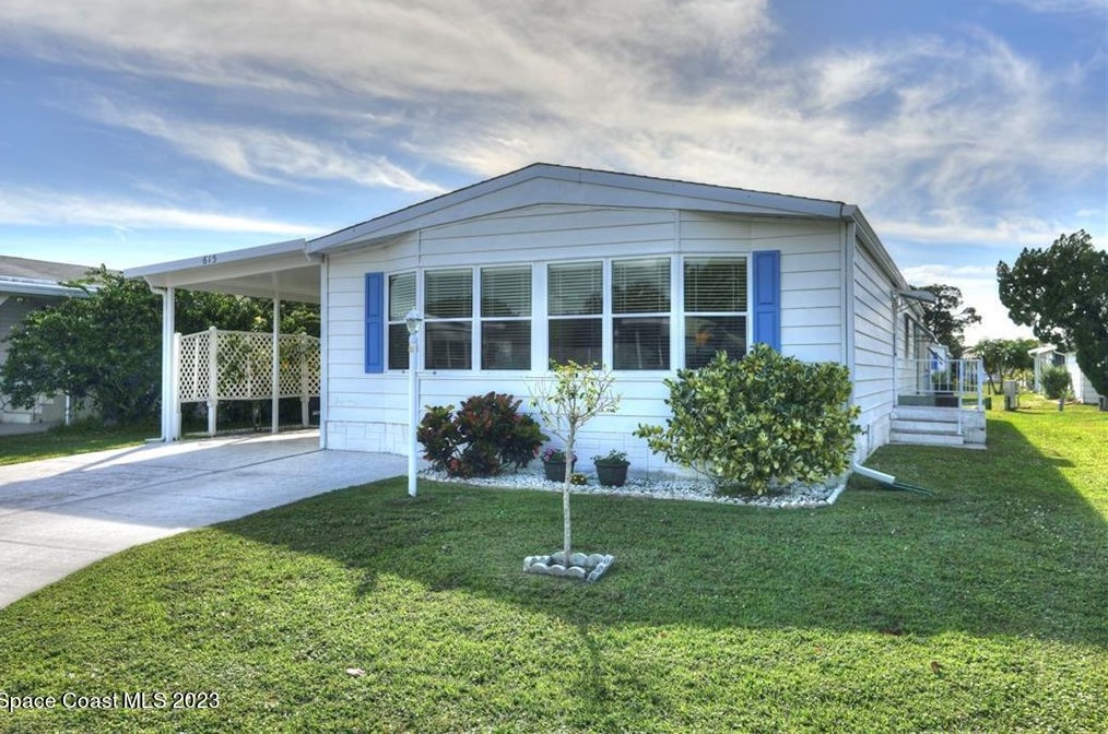 613 Seagull Dr, Sebastian, FL 32976-7806