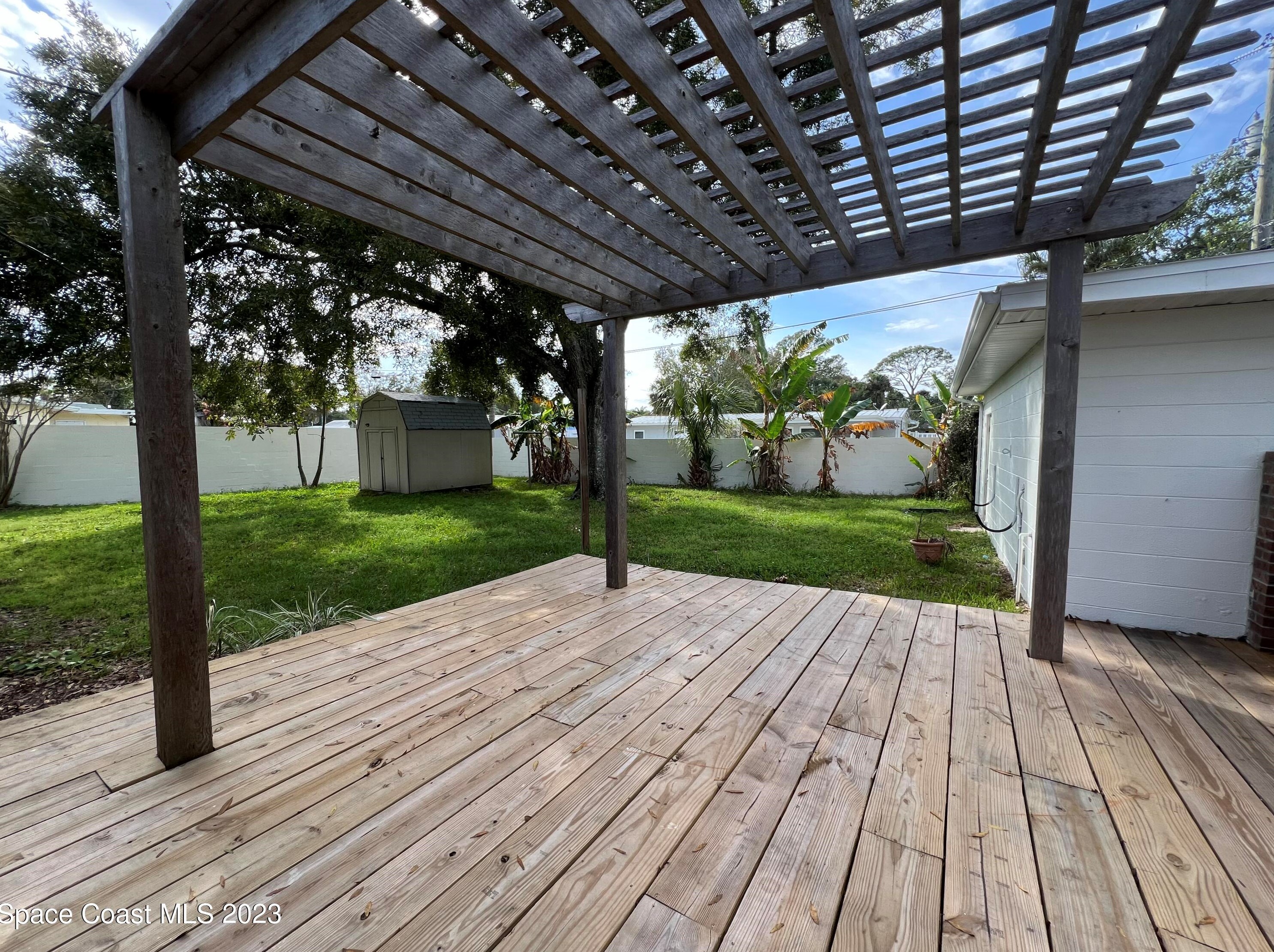 2202 Greenway Dr, Melbourne, FL 32901-5334