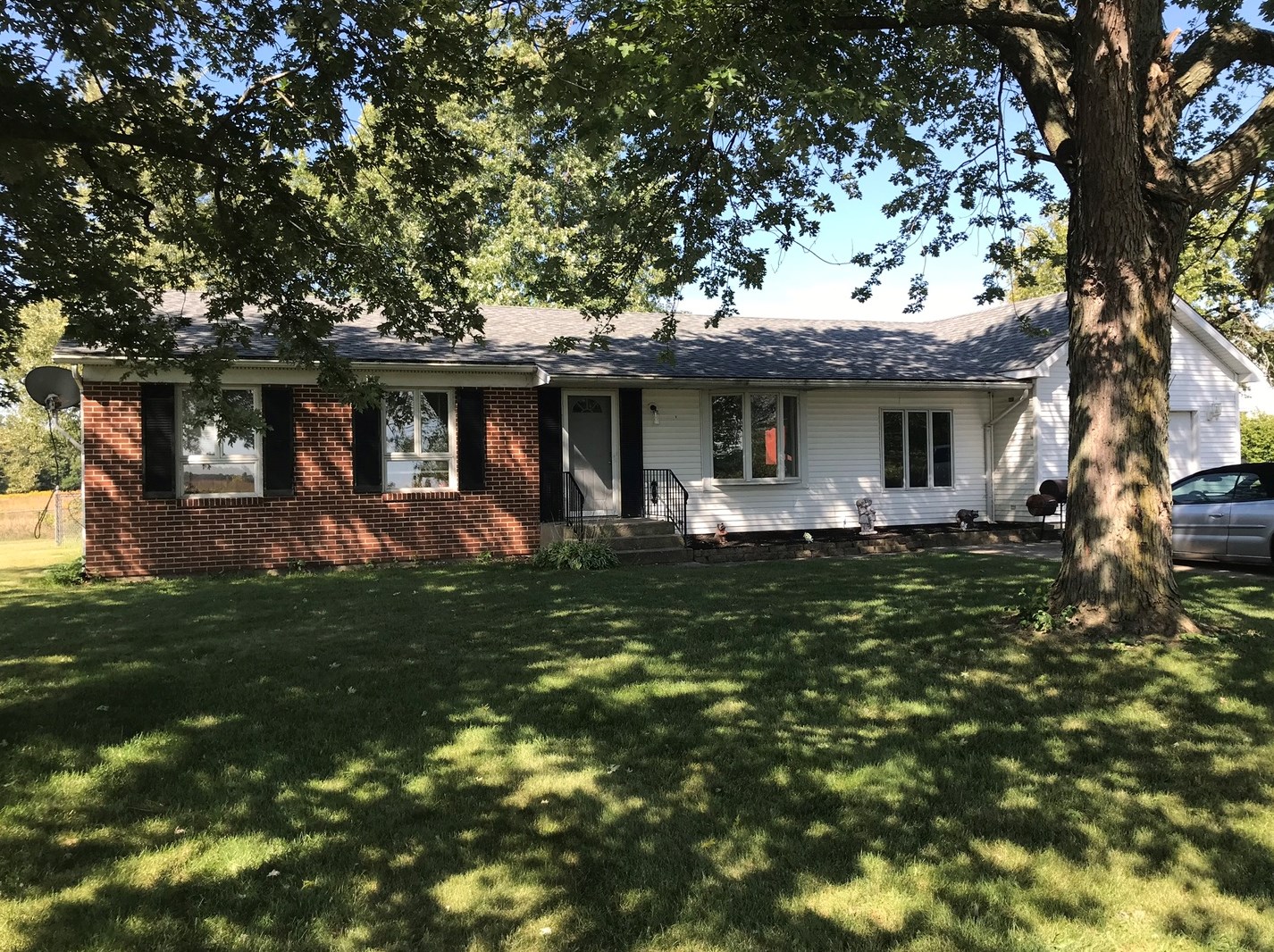 1995 1950 East Rd, Watseka, IL 60970-6013