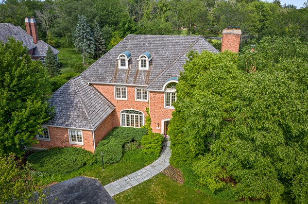 1455 Littlefield Ct, Green Oaks, IL 60045-3254