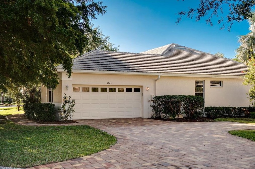 1963 Wexford Ct, Naples, FL 34109