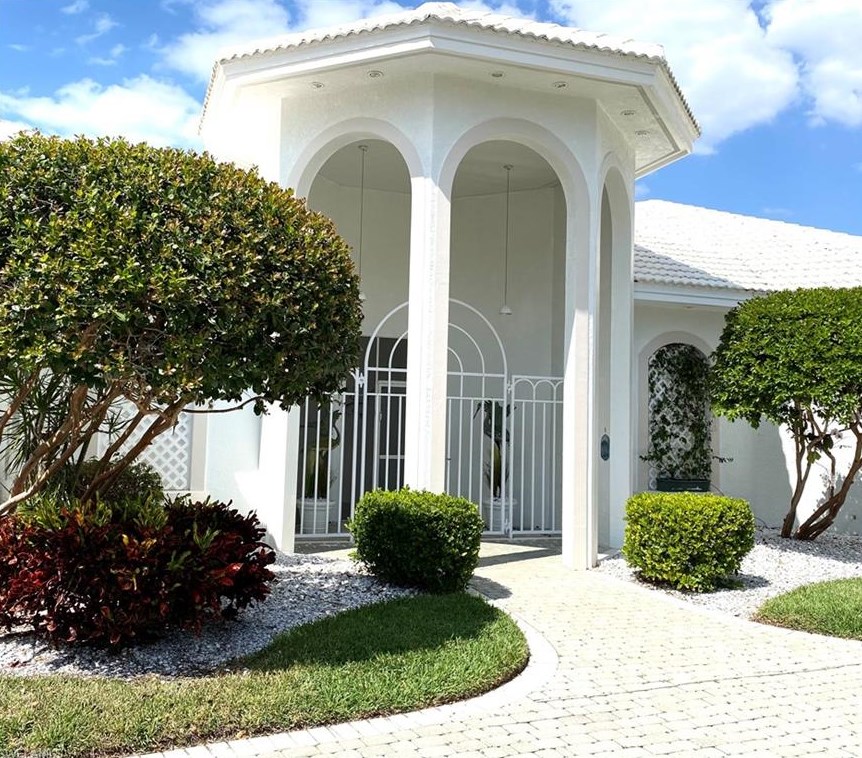 248 Cheshire Way, Naples, FL 34110