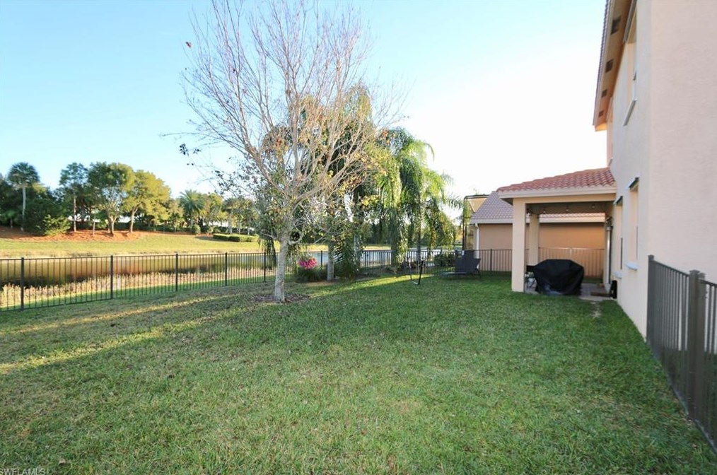 10316 Crepe Jasmine Ln, Fort Myers, FL 33913-8877