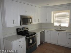 577 100th Ave N, Naples, FL 34108