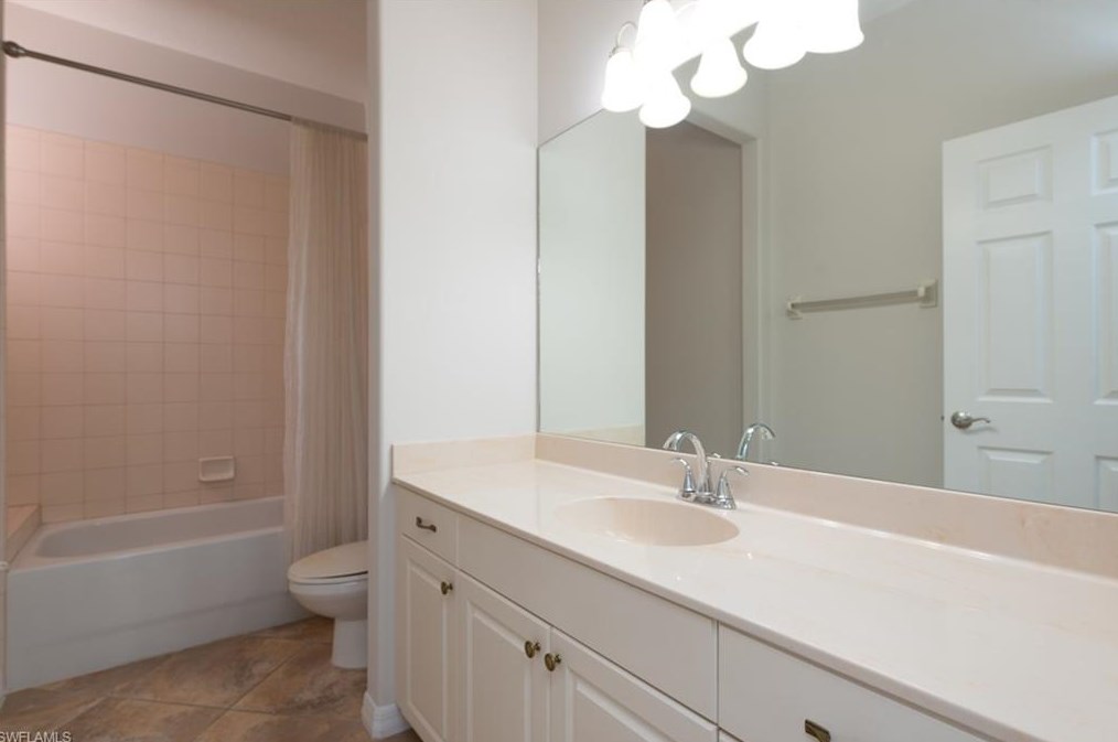 12850 Carrington Cir, Naples FL  34105-5006 exterior