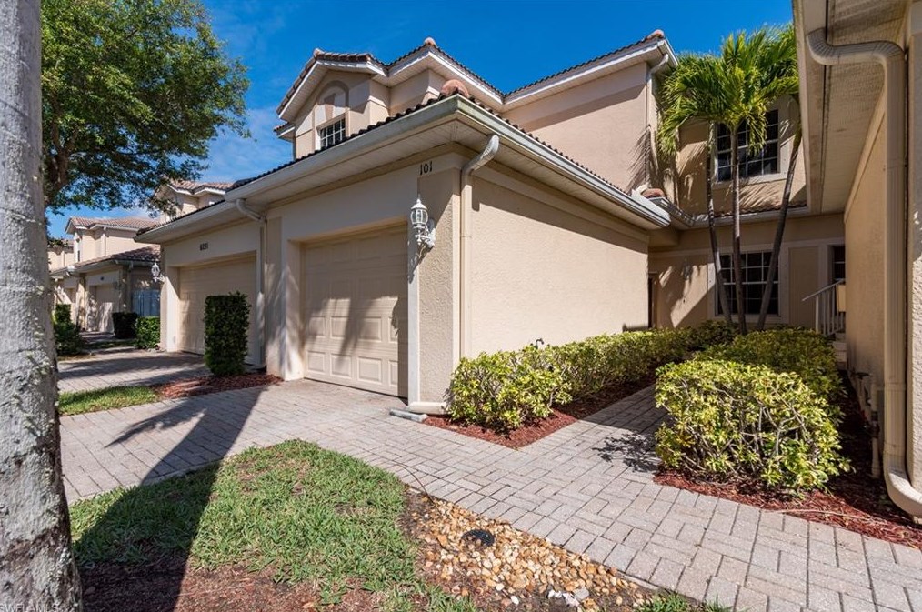 6091 Jonathans Bay Cir, Fort Myers, FL 33908-4291