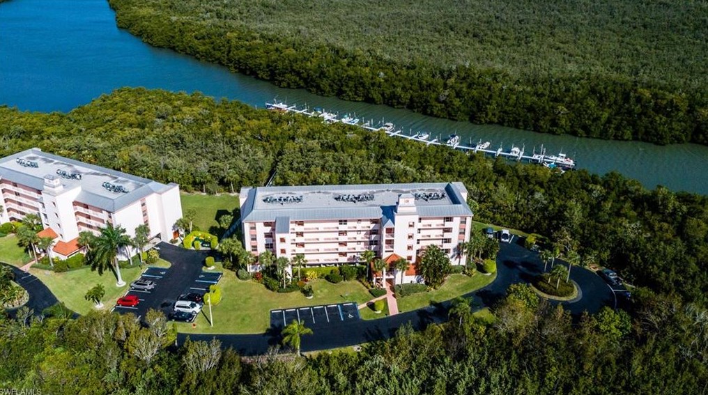 100 Stevens Landing Dr #105, Marco Island, FL 34145