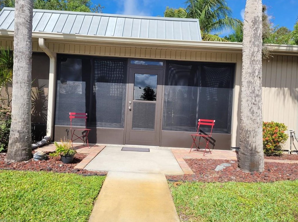 900 Henderson Creek Dr #b-110, Naples, FL 34114
