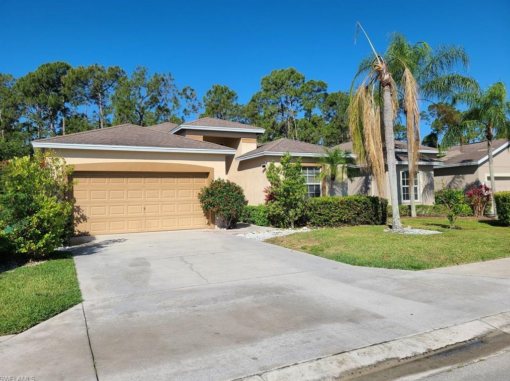 745 Crossfield Cir, Naples, FL 34104