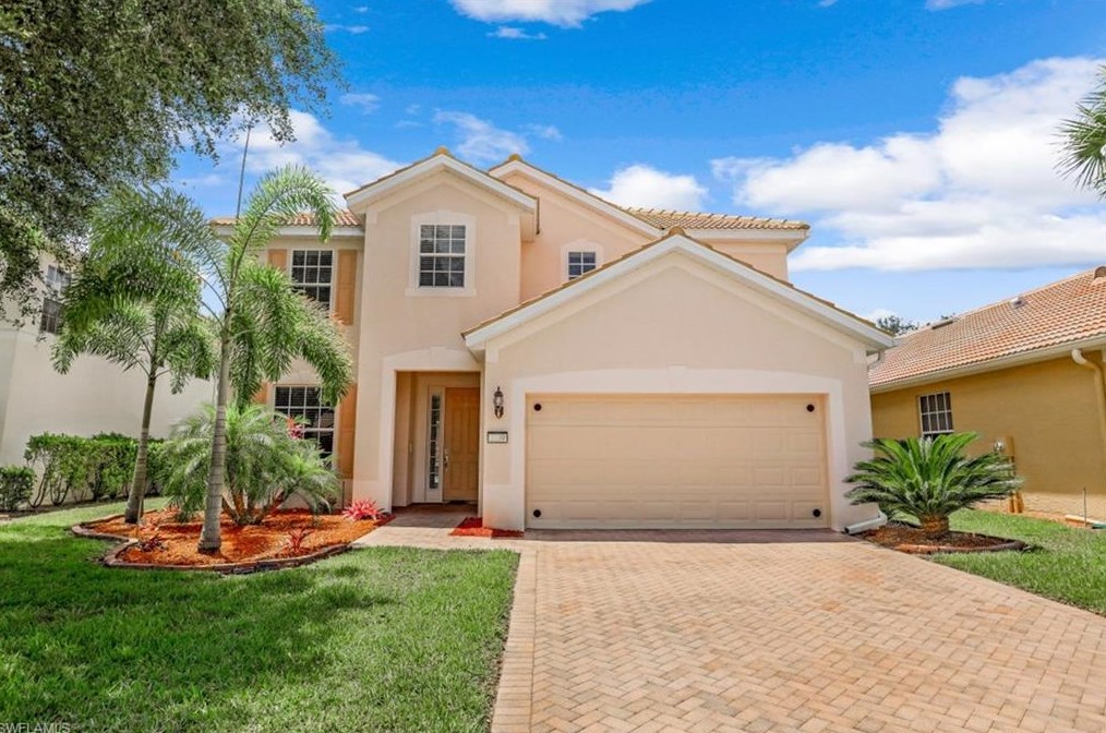 2039 Sagebrush Cir, Naples, FL 34120