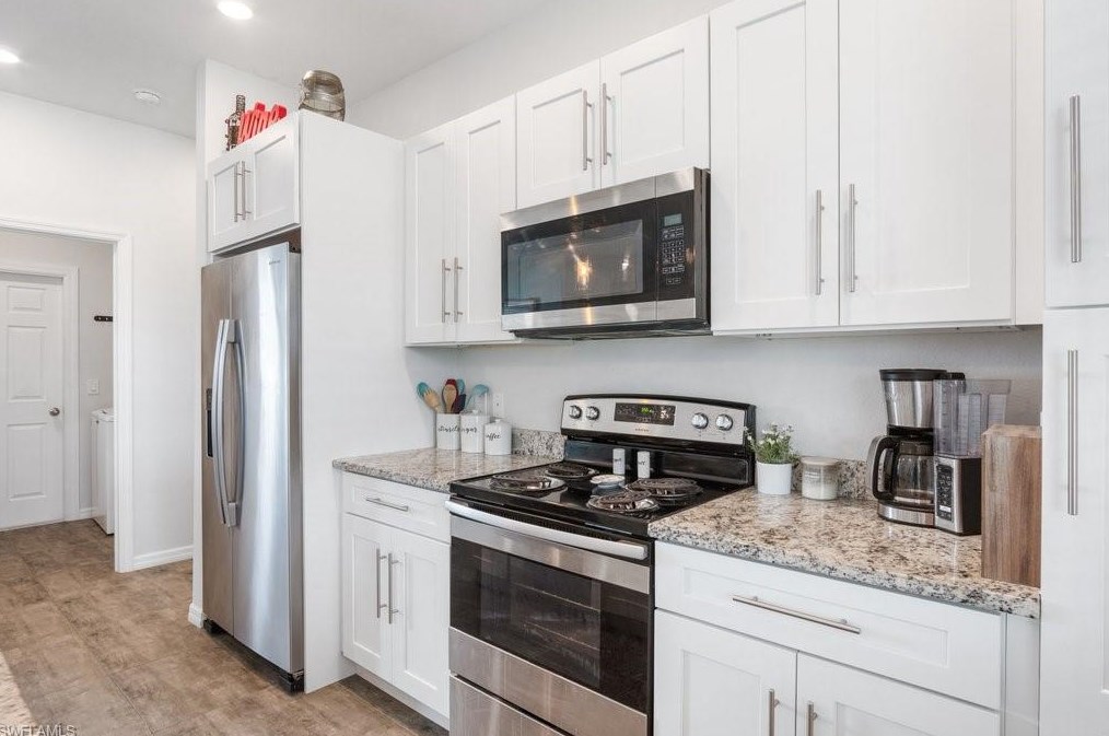 1118 20th St, Cape Coral FL  33990-4585 exterior