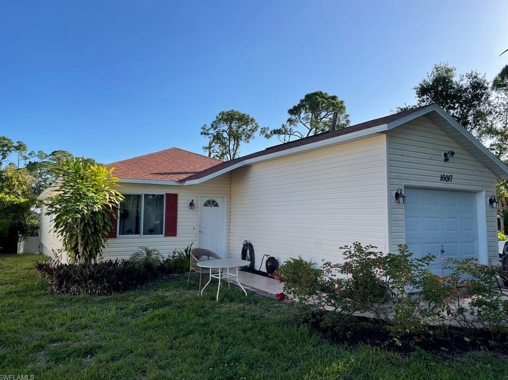 10017 Connecticut St, Bonita Springs, FL 34135