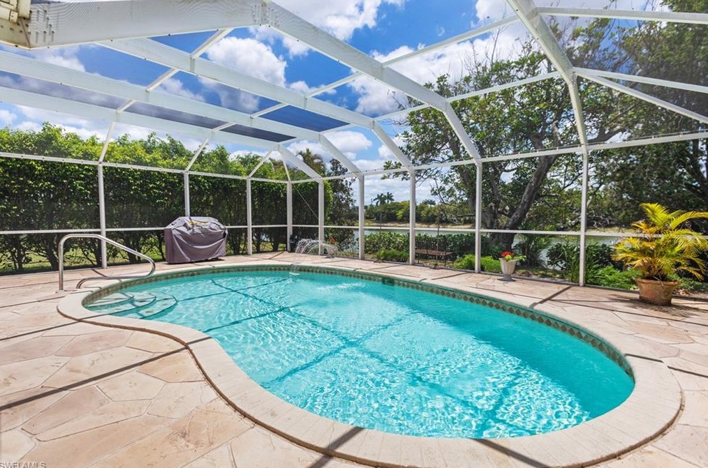 7200 Country Lake Cir, Naples, FL 34104