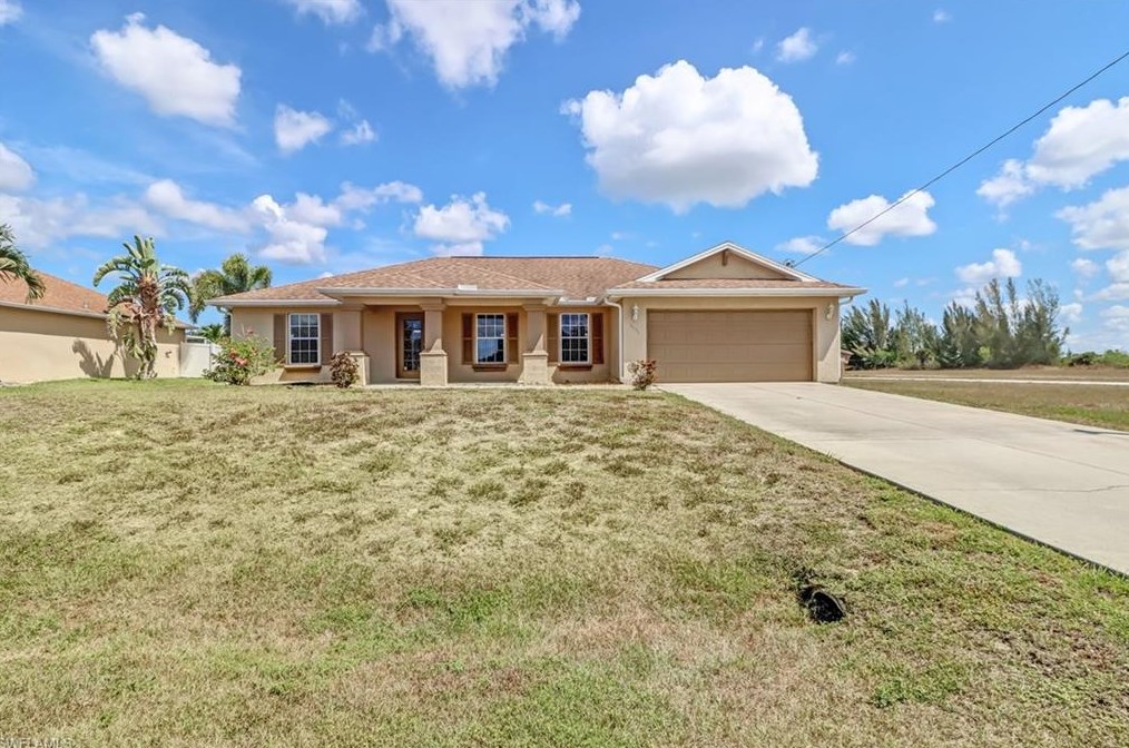 1131 39th Ter, Cape Coral, FL 33914-5708