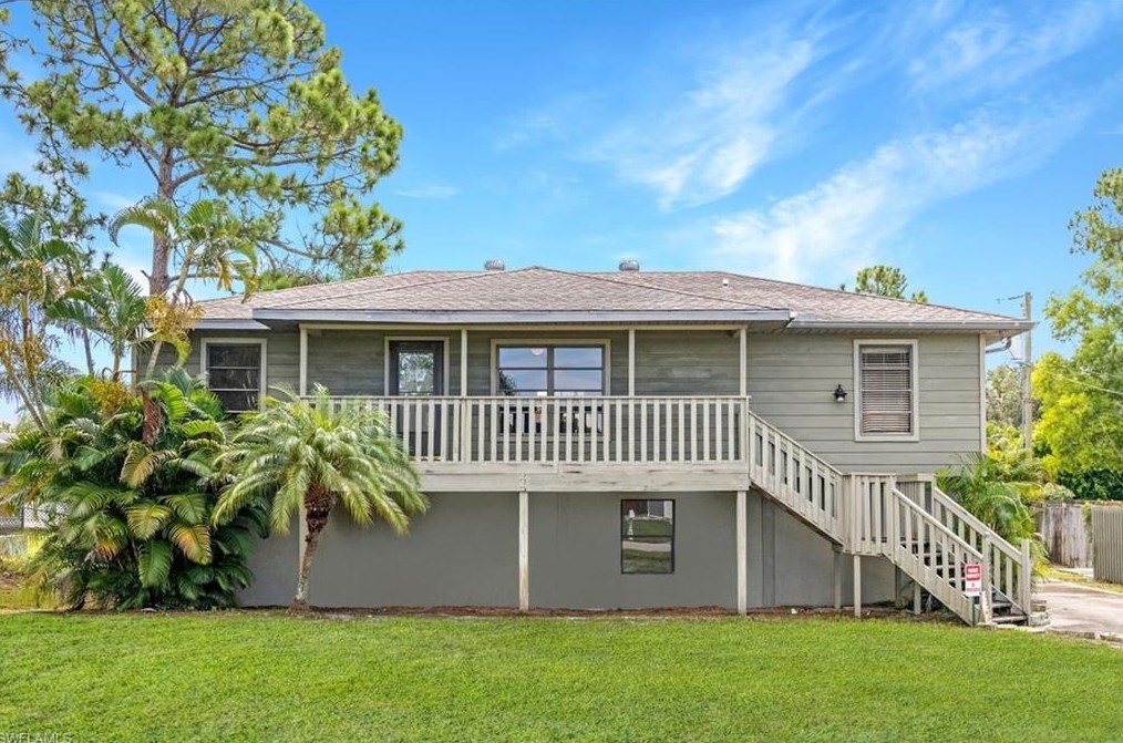 18245 Maple Rd, Fort Myers, FL 33967-3172