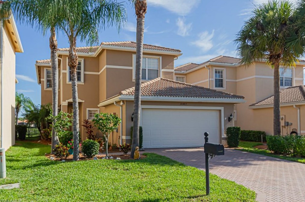 10487 Winged Elm Ln, Fort Myers, FL 33913-8861