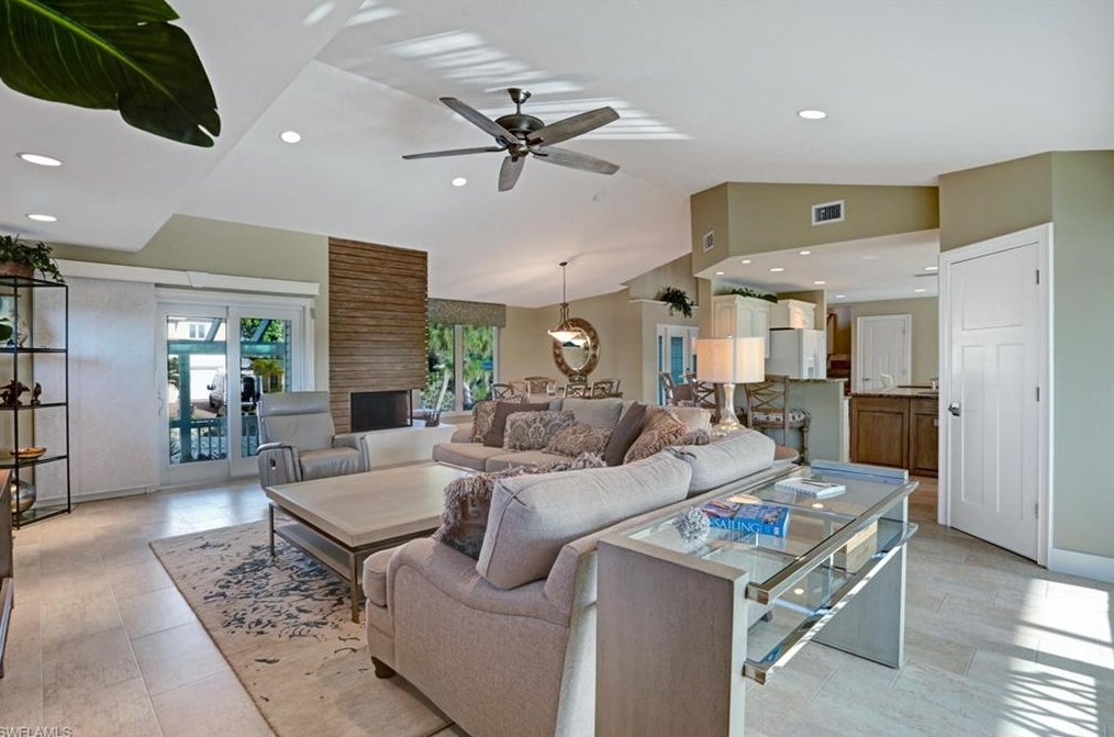 172 Egret St, Fort Myers Beach, FL 33931