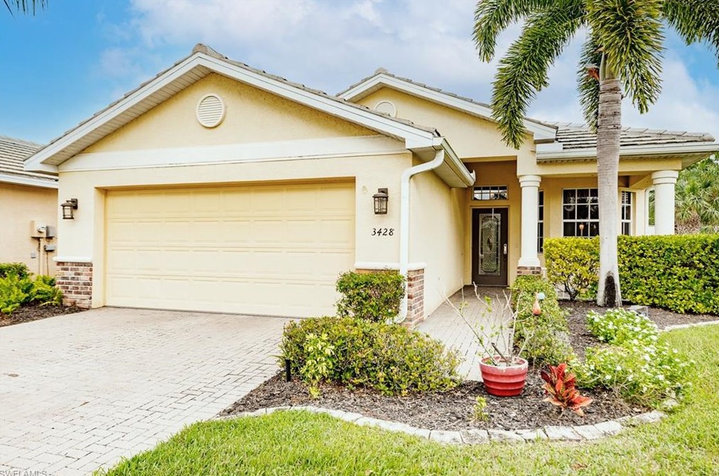 3428 Crosswater Dr, Fort Myers, FL 33917-7852