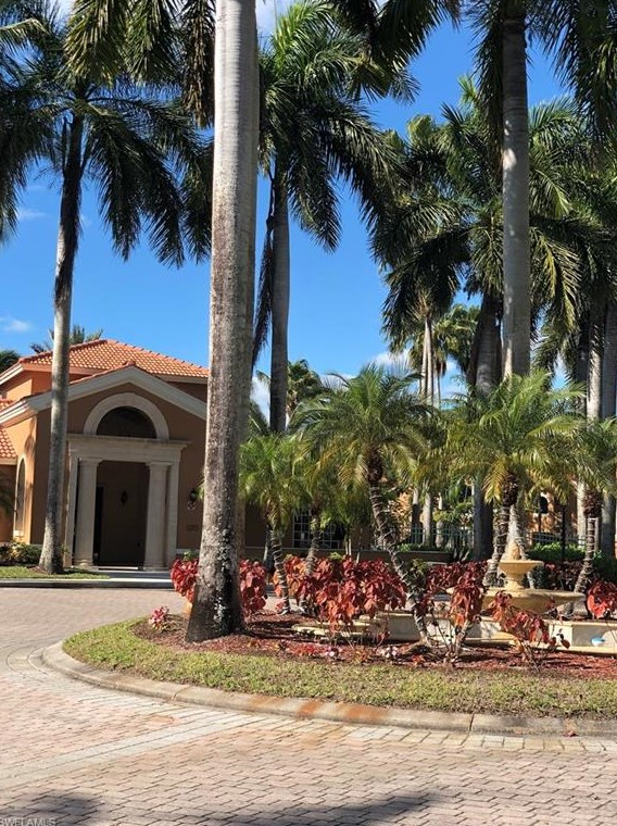 1265 Wildwood Lakes Blvd #3-102, Naples, FL 34104