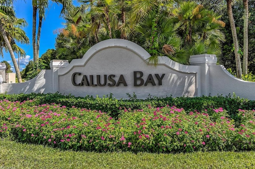 6910 Satinleaf Rd N #101, Naples, FL 34109