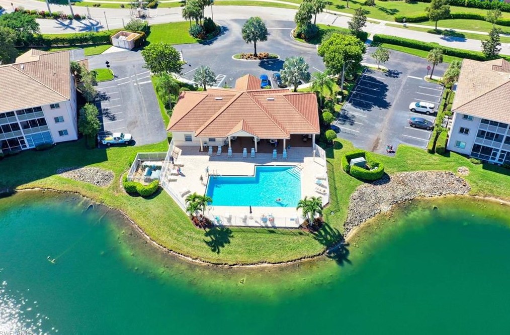 7823 Regal Heron Cir #105, Naples, FL 34104