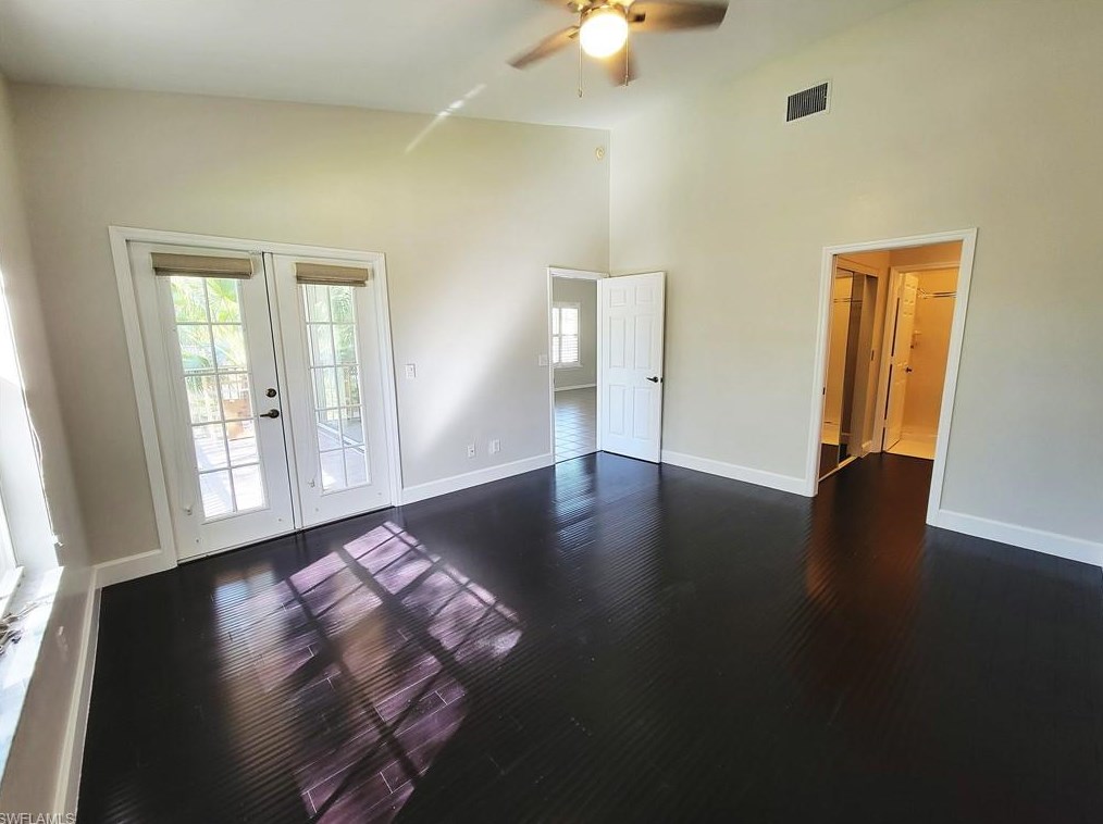 675 Wiggins Lake Dr #202, Naples, FL 34110