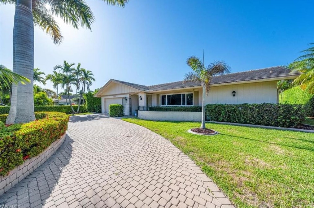 510 Turtle Hatch Ln, Naples FL  34103-8539 exterior