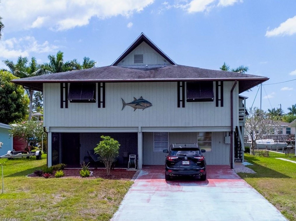 2718 Shoreview Dr, Naples, FL 34112