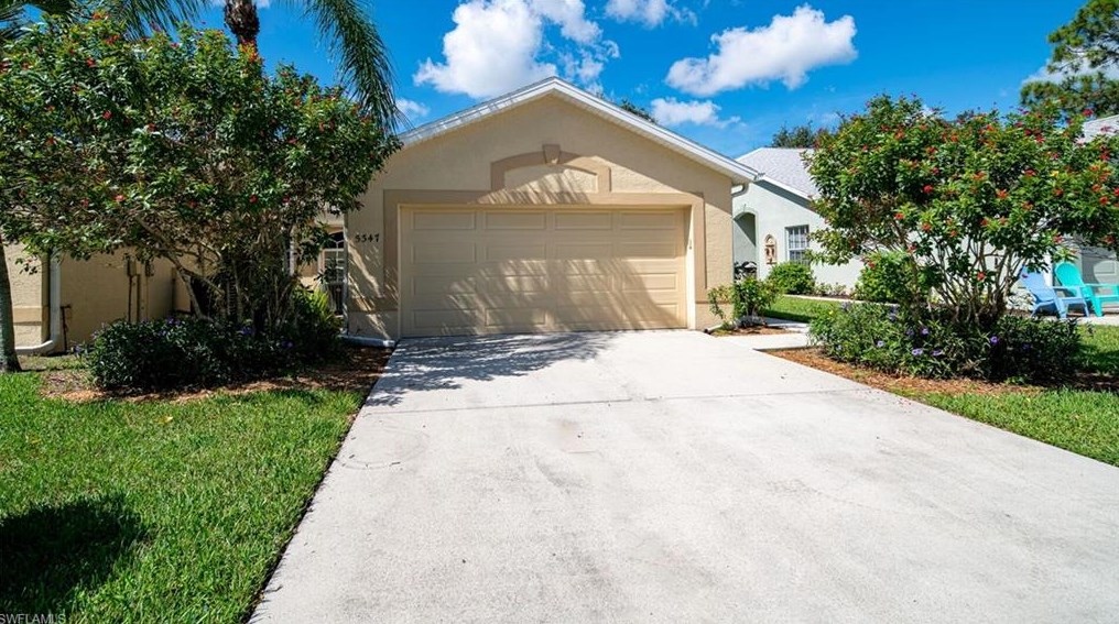 5347 Whitten Dr #88, Naples, FL 34104