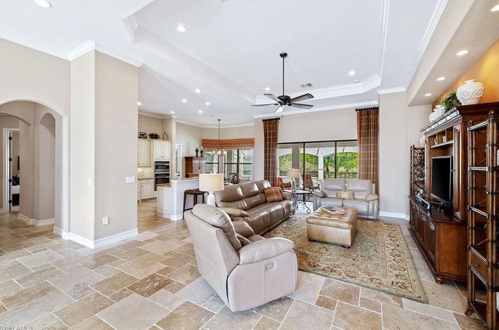 3317 Runaway Ln, Naples, FL 34114